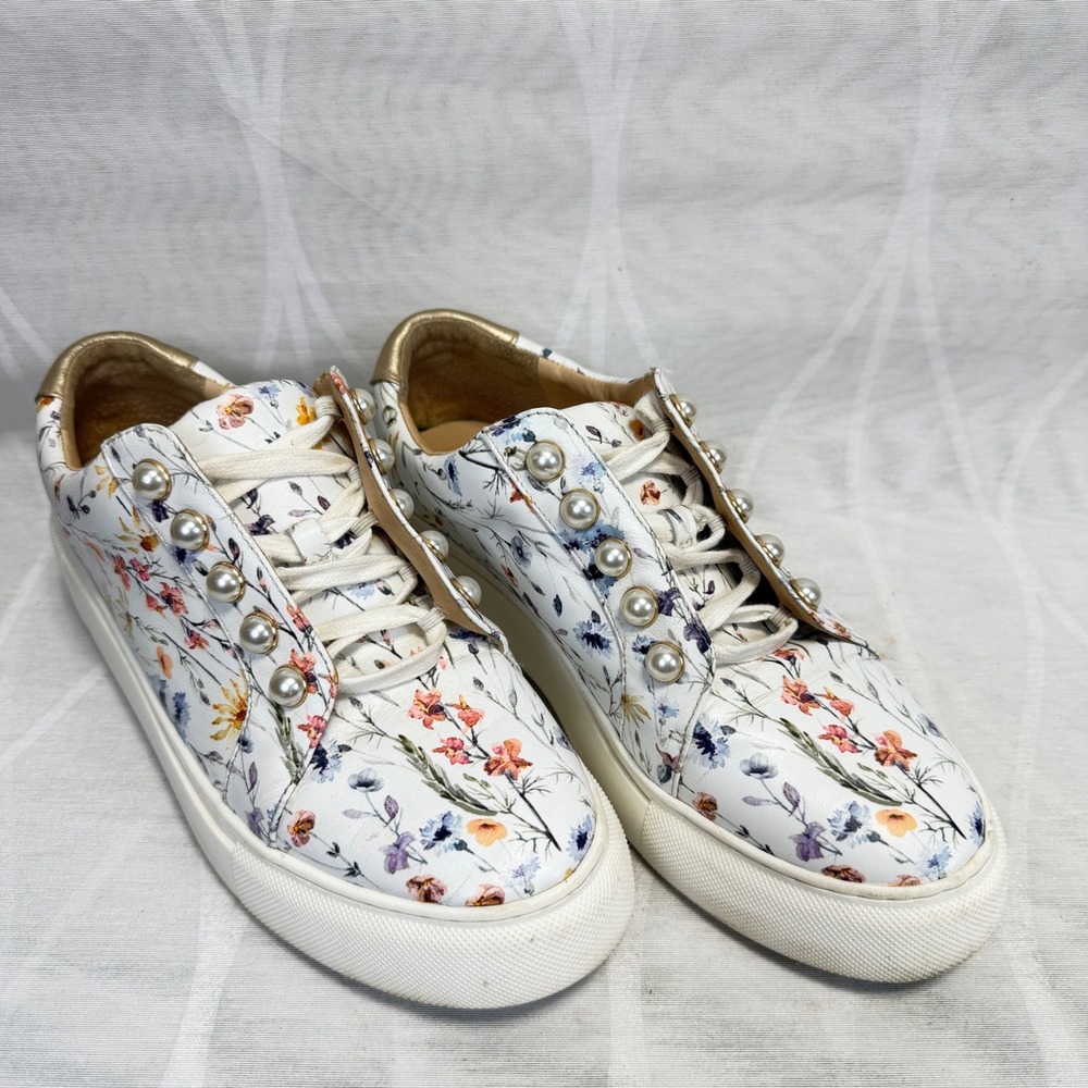 Alex Marie Wrenna Floral Pearl Stud Embellished Leather Platform Sneakers sz 7.5 - Picture 3 of 10